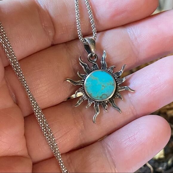 Turquoise Sunburst Sterling Silver Necklace Pendant - Picture 5 of 5